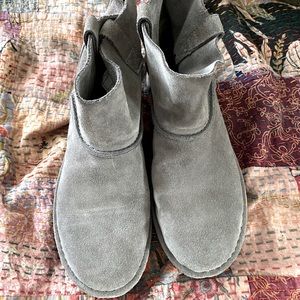UGG Suede Ankle Boots - 9/40 EEEUC
